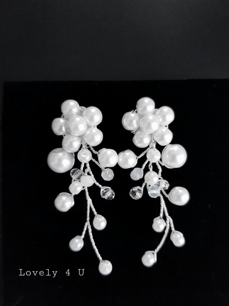 CERCEI MIREASA, CERCEI PERLE ALBE, CERCEI ARGINT, CERCEI NUNTA, ACCESORII LOVELY4U, ACCESORII MIREASA, ACCESORII NUNTA, BIJUTERII MIREASA, BIJUTERII 2024, CERCEI PERLE, ACCESORII PERLE ALBE, PERLE ALB, CERCEI IRINA WHITE, CERCEI LUNGI MIREASA CU PERLE [4]