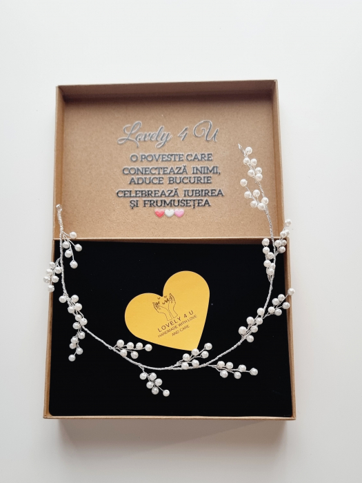 BENTITA MIREASA, DIADEMA FLEXIBILA MIREASA, ACCESORII LOVELY 4 U, ACCESORIU LUNG MIREASA, ACCESORII AURII MIREASA, ACCESORII CUNUNIE CIVILA, IDEI ACCESORII DE PAR MIRESE, ACCESORII REALIZATE IN ROMANIA, BIJUTERII DE PAR CU PERLE, DIADEME,  ACCESORII PAR MIREASA cu perle, BENTITA  CU PERLE MIREASA, ACCESORII DE PAR MIREASA CU PERLE, CORONITA MIREASA, CORONITA FLEXIBILA MIREASA, BENTITE MIRESE, ACCESORII NUNTA, [10]