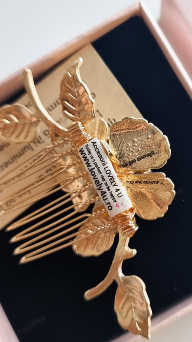 Agrafa par mireasa, accesorii Lovely for you, accesorii handmade Romania, pieptan mic mireasa, pieptan lateral mireasa, decoratiune par mireasa, accesorii pentru mirese accesoriu păr mireasă, bijuterii păr mireasă, accesoriu păr handmade, pieptăn mireasă, accesoriu coc mireasă, [4]