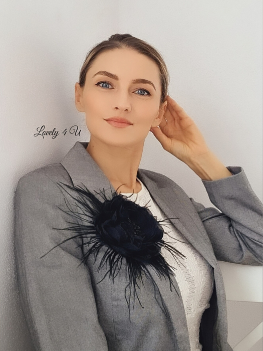 Accesorii LOVELY 4 U, Brosa floare textila, Brosa floare handmade, Brosa floare neagra, Floare textila mare, ,accesorii camasa, accesorii dama, accesorii elegante, accesorii fashion, accesorii perle, accesoriu de pus la gat, accesoriu elegant, accesoriu fashion. [4]
