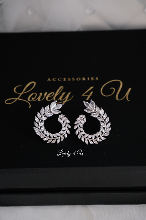 Cercei mireasa, Bijuterii mireasa, CERCEI LOVELY 4 U, CERCEI ELEGANTI,CERCEI PREMIUM, CERCEI zirconiu, CERCEI DE LUX, CERCEI NUNTA, NUNTA 2024, ACCESORII NUNTA, ACCESORII LOVELY 4U, BIJUTERI ,  set mireasa, set nunta, seturi handmade mireasa, Cercei mireasa, Bijuterii mireasa, cercei lungi mireasa, cercei argintii mireasa, set diadema si cercei mireasa, cercei nasa [4]