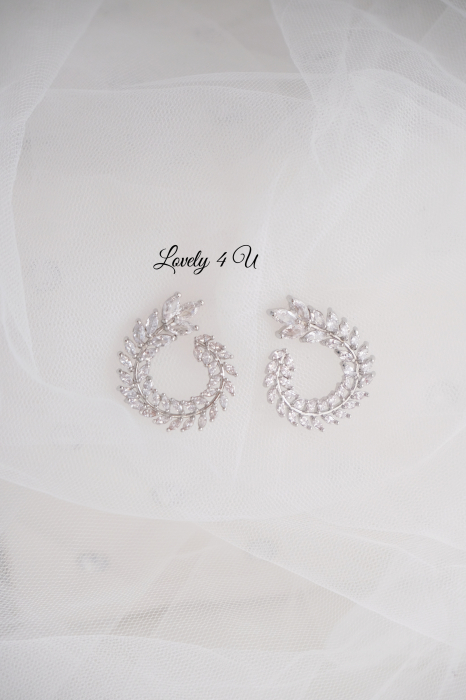 Cercei mireasa, Bijuterii mireasa, CERCEI LOVELY 4 U, CERCEI ELEGANTI,CERCEI PREMIUM, CERCEI zirconiu, CERCEI DE LUX, CERCEI NUNTA, NUNTA 2024, ACCESORII NUNTA, ACCESORII LOVELY 4U, BIJUTERI ,  set mireasa, set nunta, seturi handmade mireasa, Cercei mireasa, Bijuterii mireasa, cercei lungi mireasa, cercei argintii mireasa, set diadema si cercei mireasa, cercei nasa [7]