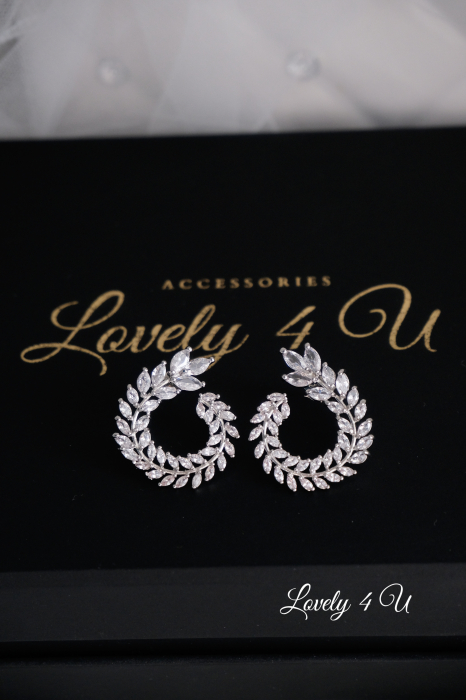 Cercei mireasa, Bijuterii mireasa, CERCEI LOVELY 4 U, CERCEI ELEGANTI,CERCEI PREMIUM, CERCEI zirconiu, CERCEI DE LUX, CERCEI NUNTA, NUNTA 2024, ACCESORII NUNTA, ACCESORII LOVELY 4U, BIJUTERI ,  set mireasa, set nunta, seturi handmade mireasa, Cercei mireasa, Bijuterii mireasa, cercei lungi mireasa, cercei argintii mireasa, set diadema si cercei mireasa, cercei nasa [8]