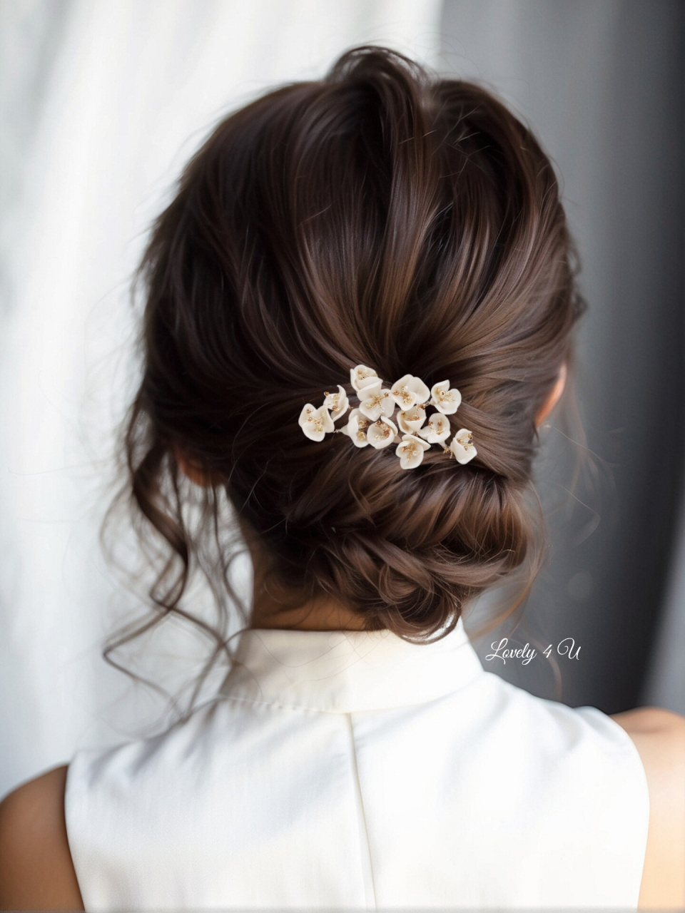 accesorii lovely 4 u, agrafe cu perle pentru mireasa, agrafe cu flori coc mireasa, agrafe cu flori si perle alungite, agrafe cu perle coc mireasa, agrafe aurii, set agrfe par, Accesoriu mic mireasa, diadema cu flori,  acceoriu mireasa, agrafe cu flori mireasa, agrafe mireasa, diadema cu flori mireasa, diadema mireasa, coafuri mireasa bucuresti,  coafuri mireasa cluj, pini cu flori mireasa, pini mireasa, coc mireasa cu diadema [3]