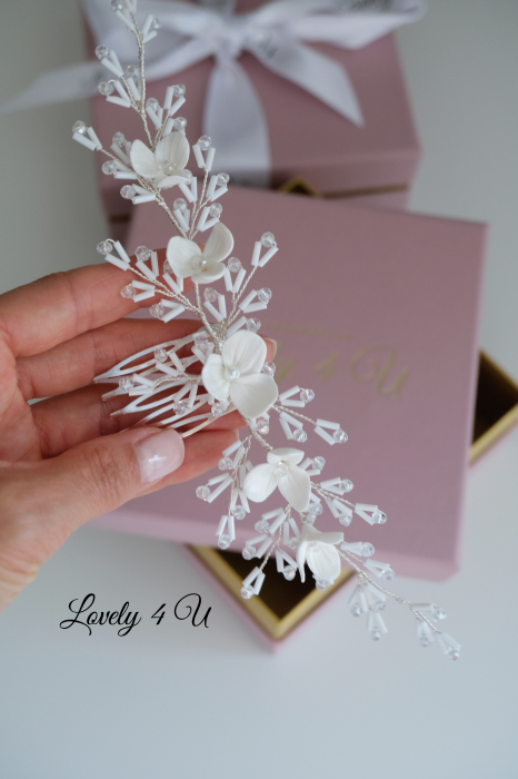 accesorii cu perle mireasă, bentiță mireasa, accesorii Lovely 4 U, bijuterii par mireasă, diadema par mireasa,Clama par, accesoriu lateral, accesoriu mireasa, accesoriu par, argintiu, auriu, bucuresti, cluj, diadema mireasa, flori, frunze, iasi, pieptene mireasa, [9]
