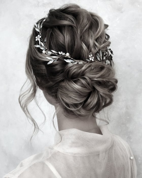 PIEPTAN MIREASA, DIADEMA MIREASA, ACCESORIU PAR MIREASA, ACCESORII DE PAR MIRESE, ACCESORII NUNTA, ACCESORII CU PERLE, DIADEMA CU PERLE, PIEPTAN VOAL MIREASA, BIJUTERII PAR MIREASA, CORONITA, TIARA [27]