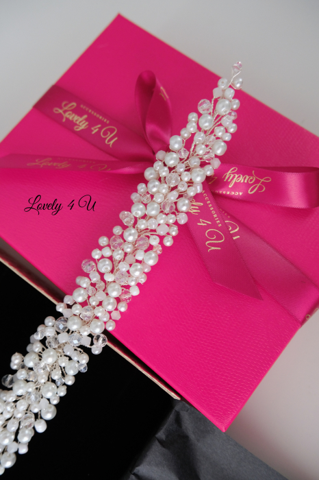 CCESORIU SCURT MIREASA, BENTITA MIREASA< CORONITA CU PERLE, BENTITA , DIADEMA MIREASA, AGRAFA MIREASA, TIARA, ACCESORII DE PAR MIREASA, ACCESORII LOVELY4 U, COLIER CU PERLE ALBE, BIJUTERII MIREASA, [14]