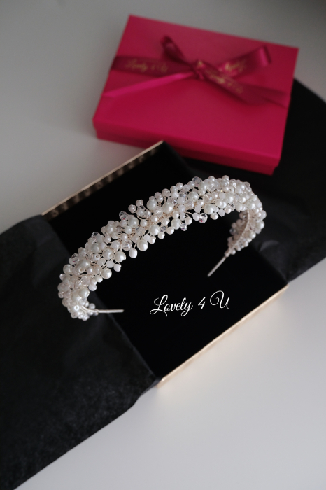CORONITA MIREASA CU PERLE, ACCESORII DE PAR PENTRU MIRESE, CORONITA SI CERCEI MIREASA, SET DIADEMA SI CERCEI MIREASA , ACCESORII LOVELY 4 U, DIADEMA MIREASA cu perle, DIADEMA cu perle, BIJUTERII MIREASA cu perle, coronita cu pietricele, coronita mireasa cu perle, CORONITA MIREASA, ACCESORII VOAL MIREASA, Tiara CU perle MIREASĂ, TIARA MIREASA [26]
