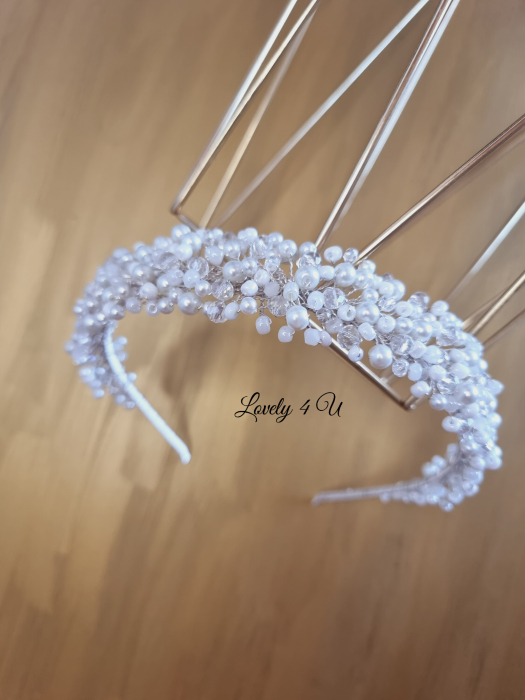 CORONITA MIREASA CU PERLE, ACCESORII DE PAR PENTRU MIRESE, CORONITA SI CERCEI MIREASA, SET DIADEMA SI CERCEI MIREASA , ACCESORII LOVELY 4 U, DIADEMA MIREASA cu perle, DIADEMA cu perle, BIJUTERII MIREASA cu perle, coronita cu pietricele, coronita mireasa cu perle, CORONITA MIREASA, ACCESORII VOAL MIREASA, Tiara CU perle MIREASĂ, TIARA MIREASA [31]