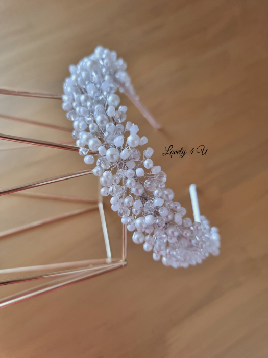 CORONITA MIREASA CU PERLE, ACCESORII DE PAR PENTRU MIRESE, CORONITA SI CERCEI MIREASA, SET DIADEMA SI CERCEI MIREASA , ACCESORII LOVELY 4 U, DIADEMA MIREASA cu perle, DIADEMA cu perle, BIJUTERII MIREASA cu perle, coronita cu pietricele, coronita mireasa cu perle, CORONITA MIREASA, ACCESORII VOAL MIREASA, Tiara CU perle MIREASĂ, TIARA MIREASA [30]