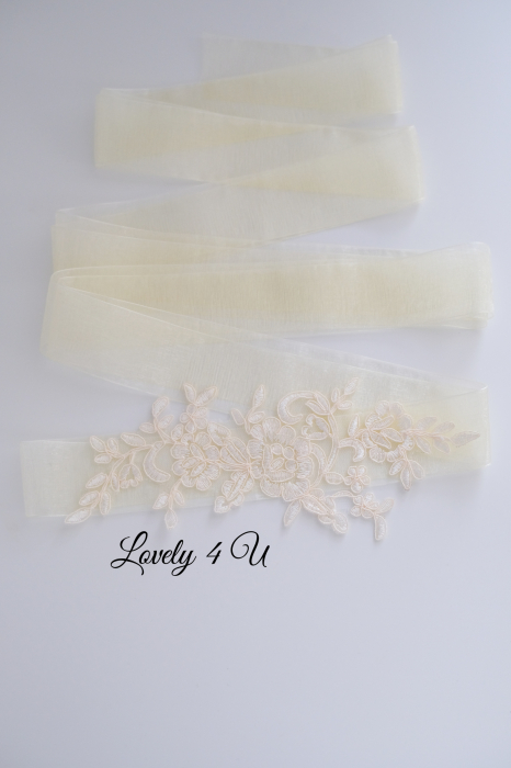 BIANCA - Esarfa crem-ivory cu dantela [4]