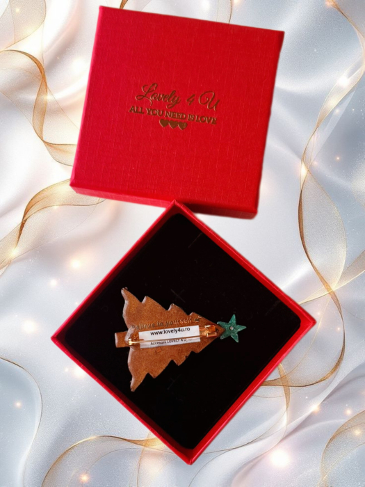 Broșă handmade Brad de Crăciun, Bijuterie unicat Lovely 4 U, broșă cu pietre prețioase Jasp Jad Granat, bijuterie de Crăciun, cadou elegant femei, accesorii handmade România, believe in yourself [6]