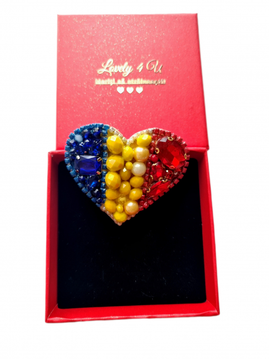 Broșă inimă tricoloră - Idei cadou 1 Decembrie, accesoriu tricolor, insigna steagul romaniei, bijuterii steagul romaniei, set accesorii tricolore steagul romaniei, cercei ,  Set broșă și colier - bijuterii tricolor steagul romaniei, ziua nationala a romaniei, 1 decembrie, cadou 1 decembrie, cadou pentru doamne 1 decembrie, idei cadouri ziua nationala a romananiei, accesorii lovely 4 u, 1 decembrie accesorii [2]