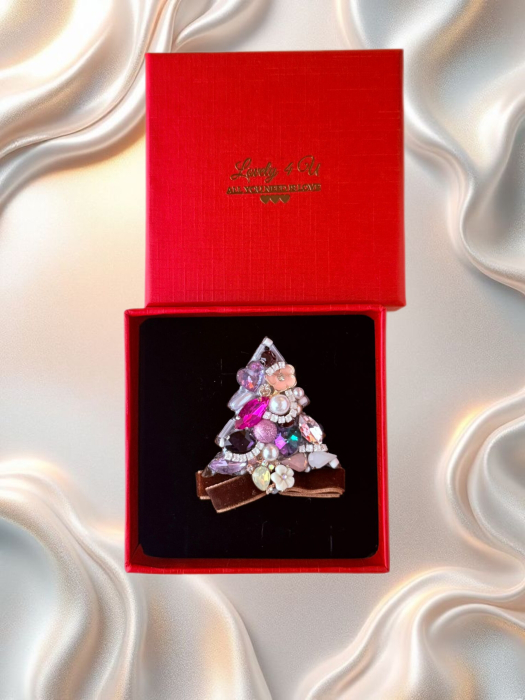 Broșă brad de Crăciun handmade Lovely Christmas Tree – bijuterie elegantă cu perle, cristale și mesaj motivațional Sparkle Every Day, Love Yourself – model unicat Lovely 4 U [3]