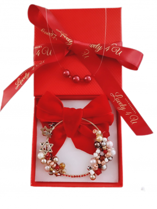 BROSA GLOBULET, BROSA CORONITA, CADOU CRACIUN, BIJUTERII CRACIUN, CRACIUN 2023, BROSE ELEGANTE, CADOU SPECIAL, BIJUTERII romanesti, BIJUTERII, BROSE, CATIFEA ROSIE,PERLE, PIETRE, ACCESORII LOVELY 4 U, BROSA BRAD, TINUTE elegante  CRACIUN, BRAD CRACIUN 2021, BRAD 2023, ACCESORII CRACIUN, CADOU SPECIAL, ACCESORII REALIZATE IN ROMANIA, BRAND ROMANESC, cadou de lux, CRACIUN 2023, BROSE ELEGANTE, BROSE [3]