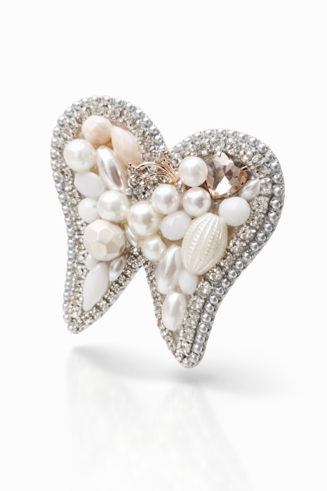 broșă dinte handmade, broșă cu perle albe, broșă stomatolog, cadou stomatolog femeie, cadou medic dentist, broșă profesie stomatologie, broșă mesaj motivațional, broșă cadou inedit, broșă elegantă cu perle, broșă în formă de dinte, bijuterie simbolică stomatolog, cadou original dentist, bijuterii handmade România, broșe personalizate profesii, broșe unicat Lovely 4 U, broșă cu mesaj Believe in Yourself, broșe cadou pentru femei speciale, accesorii cadou 1 martie, accesorii cadou 8 martie, broșă dinte colorată, broșe cu flori și cristale, cadou dentist femeie, bijuterie simbol profesie, cadou handmade medic stomatolog. [5]