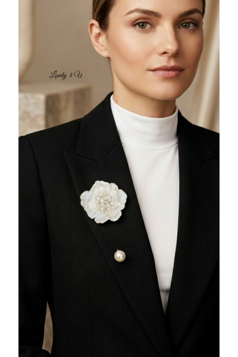 Brosa floare alba handmade cu mesaj YOU ARE BEAUTIFUL [2]