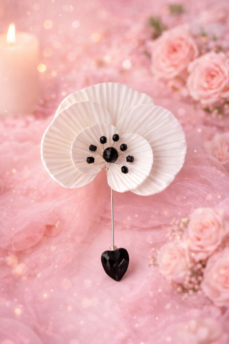 Broșă Floare Mac Alb cu Onix – YOU HAVE THE POWER TO CHANGE YOUR STORY | LOVELY 4 U [2]