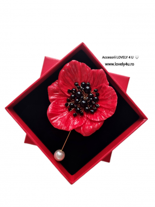 broșă floare mac, broșă mac roșu, broșă handmade mac, broșă floare roșie, broșă unicat handmade, broșă elegantă cu perle, broșă placată cu aur, broșă de ocazie, broșă de cadou, broșă idee cadou femei, broșă roșie pentru rochie, accesoriu floare handmade, broșă florală deosebită, broșă cu flori model unicat, accesorii cu simbol, floare handmade mac, cadou cu semnificație, bijuterii handmade România, broșe de lux handmade, broșă mac simbol feminitate, broșe cadou 8 martie, broșe elegante pentru femei, bijuterie unicat cu poveste, broșă lucrată manual cu perle, accesorii elegante cu flori, broșă decorativă deosebită, accesorii floare mac perle, Lovely 4 U broșă floare, accesorii handmade cu suflet, floare de mac roșu bijuterie, [5]