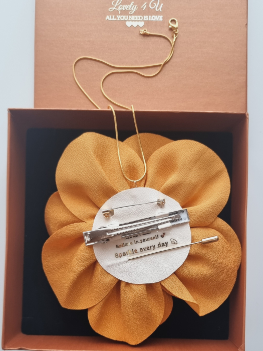 Accesorii LOVELY 4 U, Brosa floare galben textila, Brosa crem floare handmade, Brosa floare neagra, Floare textila mare, ,accesorii camasa, accesorii dama, accesorii elegante, accesorii fashion, accesorii perle, accesoriu de pus la gat, accesoriu elegant, accesoriu fashion. [5]