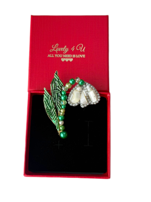 Brosa ghiocel handmade cu perle, model unicat 3 D , mesaj motivațional pe verso - Love yourself / Sparkle every Day, Martisor ghiocel [5]