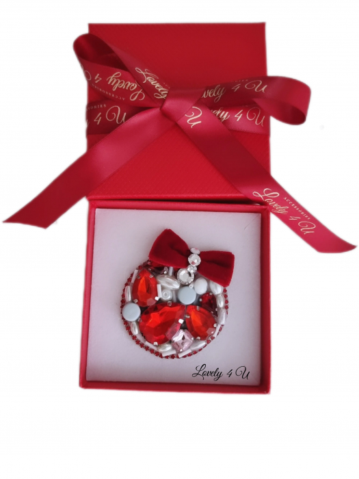 brosa de iarna cu pietre colorate, brose colorate, brose craciun, brose cu pietre naturale, brose handmade, brose handmade colorate de craciun, brose pietre semipretioase, glob de craciun, catifea neagra, perle, accesorii lovely 4 u cadouri copii craciun, cadouri craciun, cadouri de cra [6]