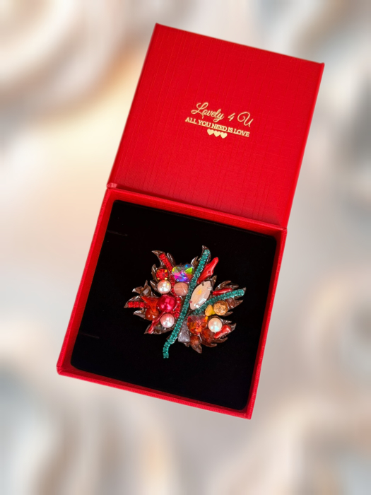 Broșă handmade  cu pietre naturale semiprețioase:coral, grnat, jasp, cameol, jad, piatra lunii  și perle Swarovski, mesaj pe verso YOU ARE BEAUTIFUL, BELIEVE IN YOURSELF [6]