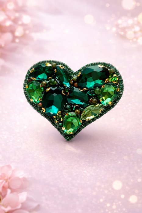 Broșă Inimă Verde cu Pietre Semiprețioase Jad și Unakit – Bijuterie Unicat Handmade | Lovely 4 U [4]