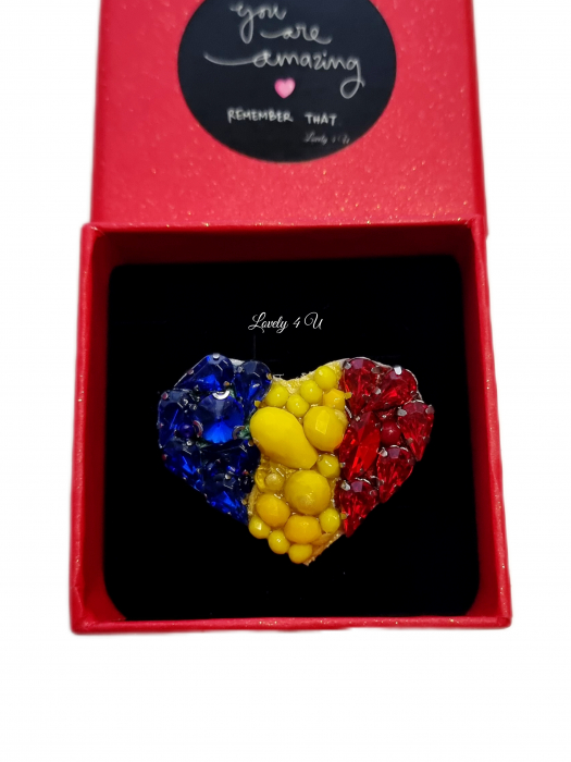 Broșă inimă tricoloră - Idei cadou 1 Decembrie, accesoriu tricolor, insigna steagul romaniei, bijuterii steagul romaniei, set accesorii tricolore steagul romaniei, cercei ,  Set broșă și colier - bijuterii tricolor steagul romaniei, ziua nationala a romaniei, 1 decembrie, cadou 1 decembrie, cadou pentru doamne 1 decembrie, idei cadouri ziua nationala a romananiei, accesorii lovely 4 u, 1 decembrie accesorii [3]