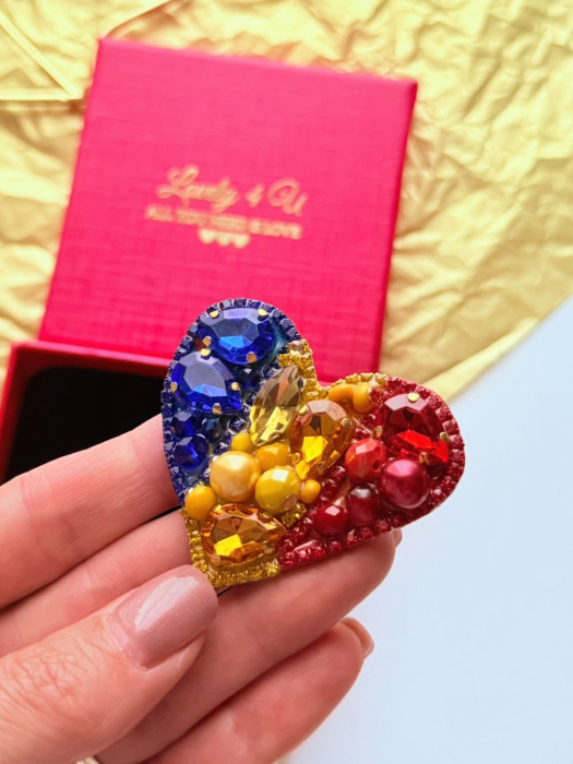 Broșă inimă tricoloră - Idei cadou 1 Decembrie, accesoriu tricolor, insigna steagul romaniei, bijuterii steagul romaniei, set accesorii tricolore steagul romaniei, cercei ,  Set broșă și colier - bijuterii tricolor steagul romaniei, ziua nationala a romaniei, 1 decembrie, cadou 1 decembrie, cadou pentru doamne 1 decembrie, idei cadouri ziua nationala a romananiei, accesorii lovely 4 u, 1 decembrie accesorii [4]