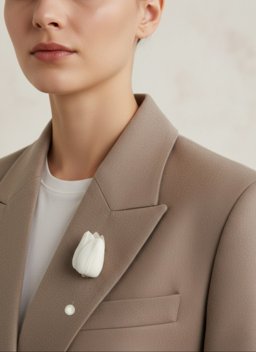 Broșă lalea albă handmade cu perle și pietre semiprețioase – LOVELY 4 U [6]