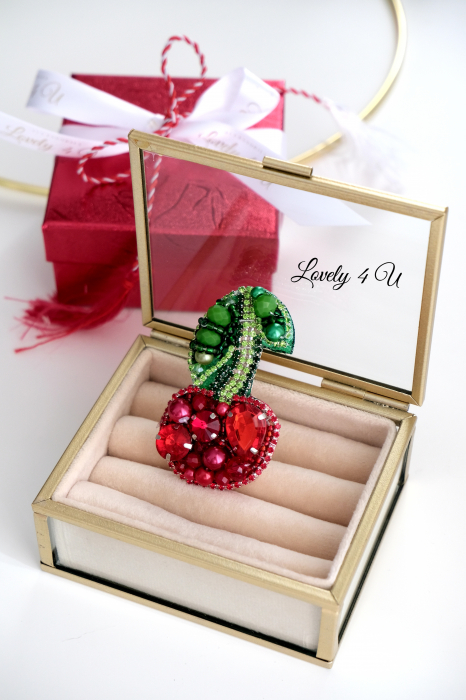 Broșă cireașă, Accesorii cireșe, Bijuterii cireasa, Mărțișorul perfect, cadou de lux, broșe handmade, broșe elegante, accesorii Lovely 4 U, accesorii 2022, Broșe, Brosa perle, Brosa cireasa, Cadou2023 [8]