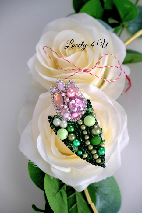 Broșă mărțișor, Martisor, Martisor pentru doamne, mertisorul perfect, cadou de martisor, cadou invatatoare, accesorii lovely 4 u,  BROSA LALEA,  ACCESORII LALEA, LALELE ROZ, ACCESORII LOVELY 4 U, BIJUTERII 2024, CADOU 8 MARTIE, CADOU ZIUA FEMEI, ACCESORII REALIZATE MANUAL, BROSE ELEGANTE, BIJUTERII 2024, LOVELY [8]