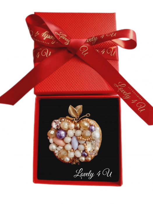 BROSA ROZ, BROSA MAR, PERLE ROSII, BIJUTERII PERLE ROZ, BROSE ELEGANTE, BIJUTERII MAR ROZ, ACCESORII MAR ROZ, BROSA HANDMADE, BROSE MARI MAR, BROSE DE LUX, 1 MARTIE, 8 MARTIE, BROSE MARI, BOSE, MAR ROZ, [2]