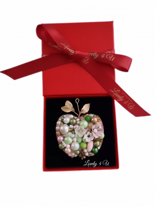 Brosa mar cusuta manual, brosa cu perle, accesorii si bijuterii, accesorii lovely 4 u, accesorii realizate cu drag in romania, bijuterii cadou special, accesorii unicat, brosa handmade unicat [2]