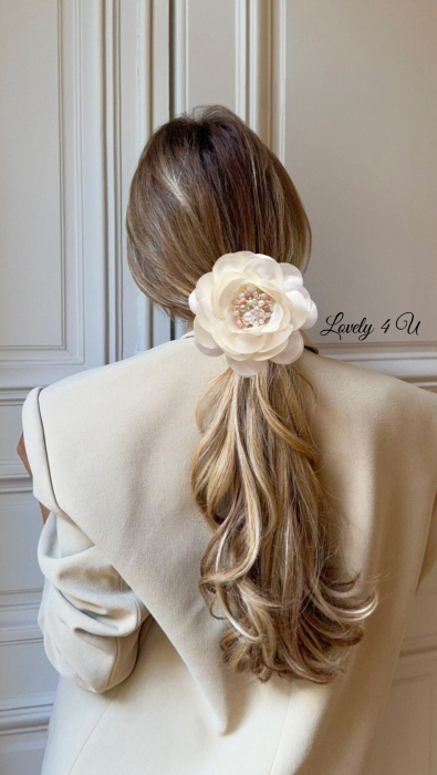 Accesorii LOVELY 4 U, Brosa floare textila, Brosa crem floare handmade, Brosa floare neagra, Floare textila mare, ,accesorii camasa, accesorii dama, accesorii elegante, accesorii fashion, accesorii perle, accesoriu de pus la gat, accesoriu elegant, accesoriu fashion. [6]
