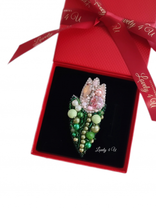 Broșă mărțișor, Martisor, Martisor pentru doamne, mertisorul perfect, cadou de martisor, cadou invatatoare, accesorii lovely 4 u,  BROSA LALEA,  ACCESORII LALEA, LALELE ROZ, ACCESORII LOVELY 4 U, BIJUTERII 2024, CADOU 8 MARTIE, CADOU ZIUA FEMEI, ACCESORII REALIZATE MANUAL, BROSE ELEGANTE, BIJUTERII 2024, LOVELY [2]