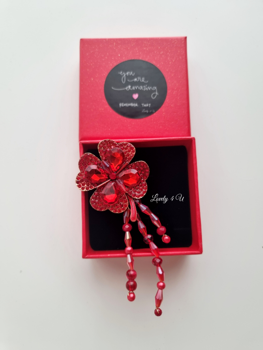 Broșă mărțișor, Martisor, Martisor pentru doamne, mertisorul perfect, cadou de martisor, cadou invatatoare, accesorii lovely 4 u,  BROSA trifoi,  ACCESORII  TRIFOI CU PATRU FOI, TRIFOI VERDE, ACCESORII LOVELY 4 U, BIJUTERII 2024, CADOU 8 MARTIE, CADOU ZIUA FEMEI, ACCESORII REALIZATE MANUAL, BROSE ELEGANTE, BIJUTERII 2024, LOVELY, PIETRICELE VERZI, PERLE VERZI, BIJUTERII TRIFOI [4]