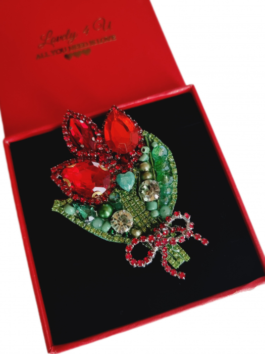 Broșă Buchet de Lalele Handmade – Cristale Swarovski, Perle, Mesaj Motivațional „SPARKLE EVERY DAY. LOVE YOURSELF [5]