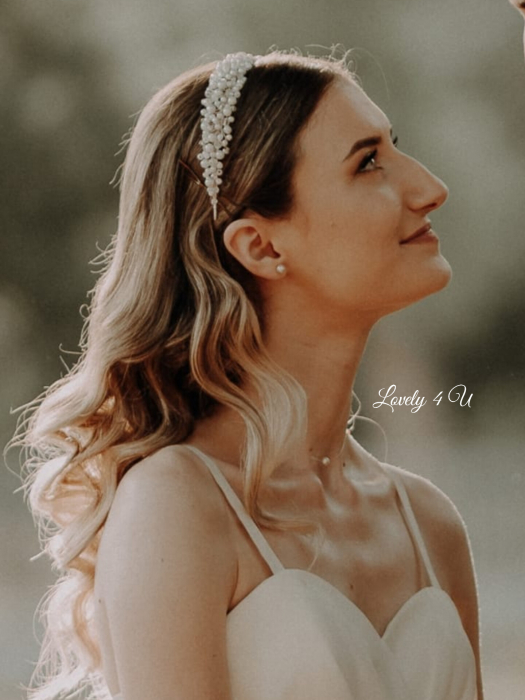 CERCEI SWAROVSKI, SWAROVKI, CERCEI MICI MIREASA, CERCEI CU PERLE SWAROVSKI, CERCEI CU PERLE, CERCEI MICI CU PERLE, BIJUTERII MIREASA, CERCEI 2024, CERCEI ELEGANTI, CERCEI CU PELE ALBE, BIJUTERII 2024 [9]