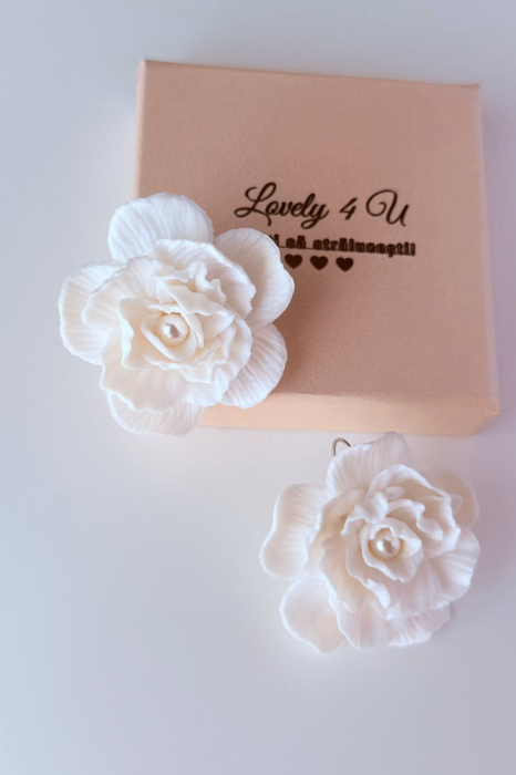 Cercei  GARDENIA – Cercei Handmade cu Flori Modelate Manual și Perle Swarovski [2]