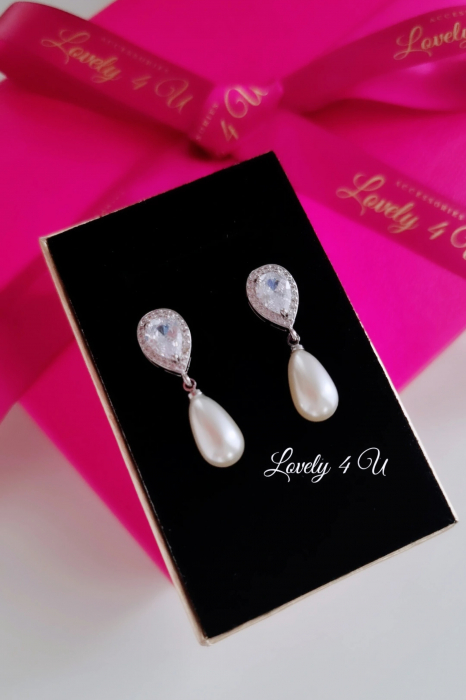 Cercei mireasa, Bijuterii mireasa, Cercei perle alungite, CERCEI LACRIMA, CERCEI in forma de PICATURA, Cercei mireasa cu perle lungi, cercei nunta cu perle,  CERCEI LOVELY 4 U, CERCEI ZIRCONIU, CERCEI PREMIUM, CERCEI DE LUX, CERCEI NUNTA, NUNTA 2023, CERCEI CU PIETRICELE, CERCEI ZIRCONIU, CERCEI PLACATI CU AUR ALB, [6]