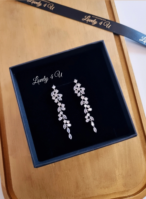 cercei mireasa lungi, cercei mireasa LOVELY 4 U, bijuterii mireasa, cercei candelabru mireasa, cercei de lux mireasa, cercei 2023, cercei cu zirconiu mireasa, cercei unicat, cercei romenia, cercei argintii [8]