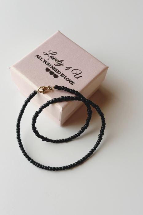 Choker cu mărgele negre NERA – colier handmade minimalist [4]