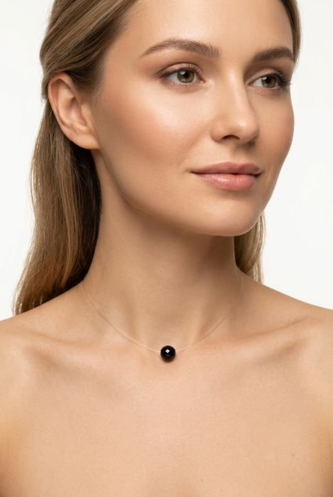 Colier Minimalist cu Onix Negru 8 mm – Fir Transparent Handmade | LOVELY 4 U [2]