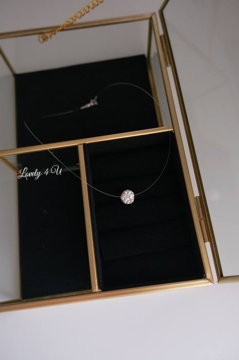 Colier transparent la baza gâtului , colier cu fir transparent / invizibil cu perla SHAMBALLA alba cu pietricele de 10mm, realizat manual in Romania [3]