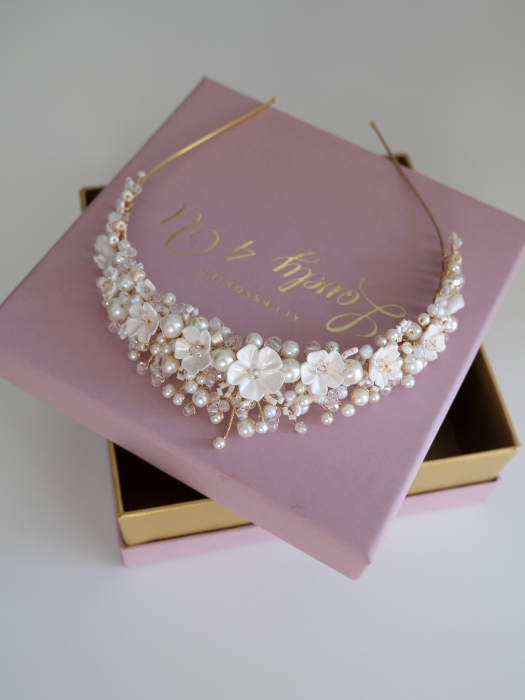 Coronita mireasa cu perle flori,  cristale Swarovski, bază placată cu aur AMALFI - Coronita printesa premium [11]