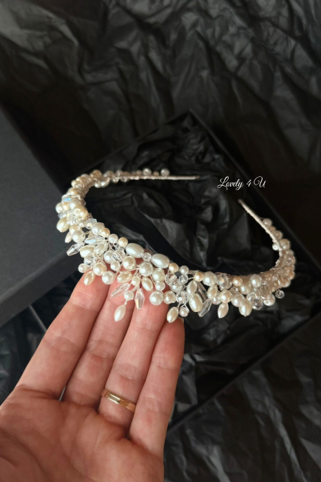 Coroniță mireasă cu perle și cristale si elemente Swarovski® IOLANDA - coronita handmade [5]
