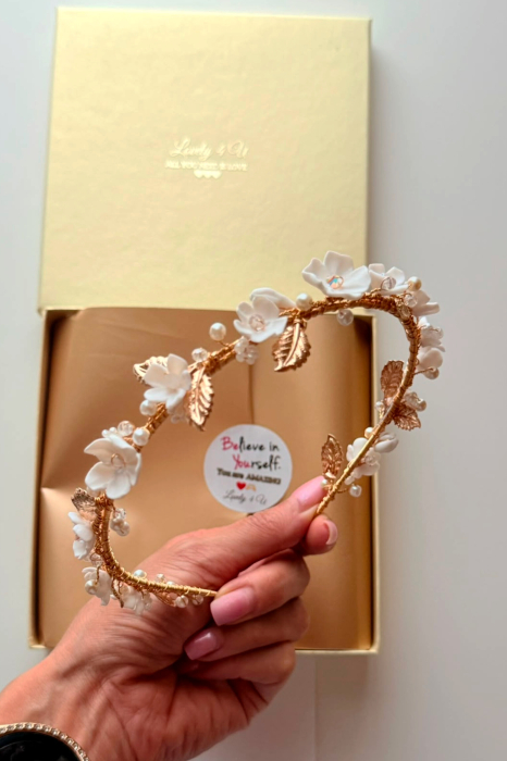 bentita mireasa,coronita aurie, coronita cu flori, coronita mireasa, diadema maireasa, mireasa 2024, TIARA MIREASA,CORONITA FRUNZE AURII,ACCESORII DE PAR MIREASA,BIJUTERII MIREASA, Accesori LOVELY 4 U, coronita cu flori mireasa, tiara cu frunze aurii mireasa, coronita cu perle mireasa, bentita aurie ,  coronita swarovski mireasa, coronita simpla mireasa, coronita finuta mireasa,  coronita flori nunta , coafura cu coronita mireasa tip printesa, [20]