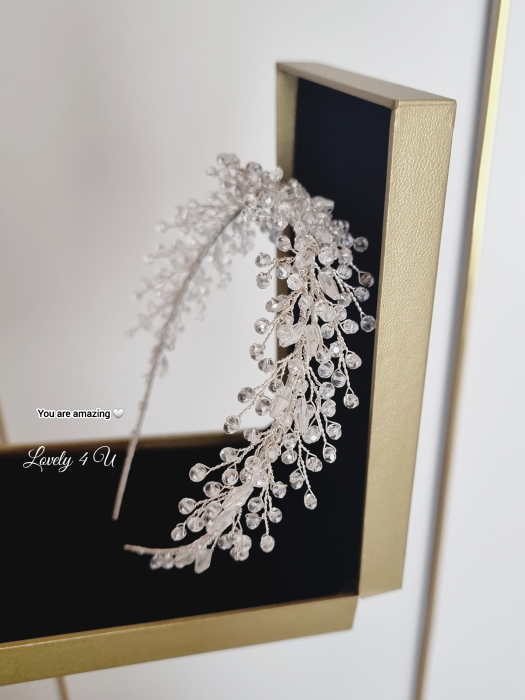 coroniță mireasă handmade,  coroniță mireasă handmade, accesorii păr mireasă, tiară nuntă, coroniță cristale, coroniță placată cu argint, coafură mireasă elegantă. coroniță cu cristale, accesorii de păr mireasă, bijuterii mireasă handmade, coroniță elegantă, tiară nuntă, Lovely 4 U, accesorii handmade România, coroniță placată cu argint [2]